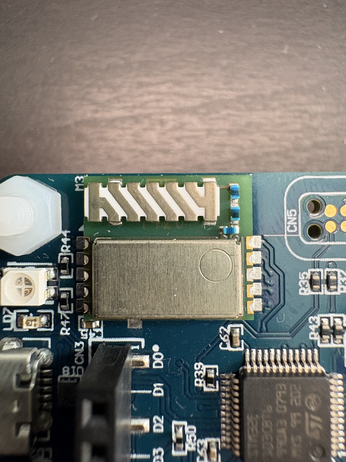 A planning note for the next Combotto field demo: two B-L475E-IOT01A2 devices with SPSGRF-868 radios transmitting over 868 MHz, one receiver bridged by serial into a Raspberry Pi 5, and a longer-range telemetry path than Wi-Fi alone usually gives inside and around buildings.